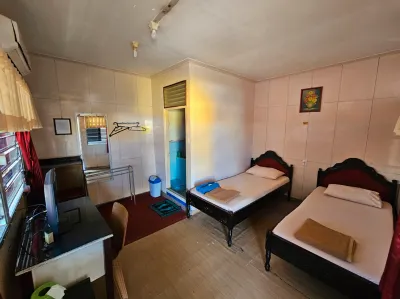 Hotel Sinar Khatulistiwa Hotels in Pasiran