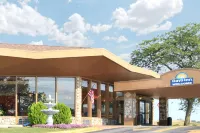 Miami Suites Hotel Hotels in Toledo