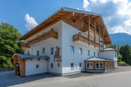 Home-Hotel Salzberg Отели рядом с достопримечательностью «Кельштайнхаус»