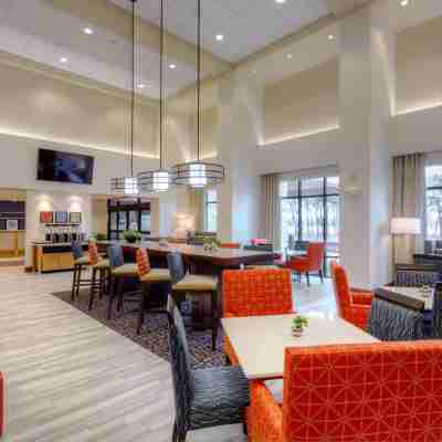 Hampton Inn & Suites Dallas/Plano-East Dining/Meeting Rooms