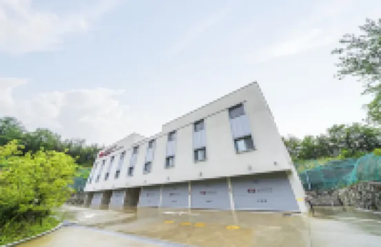 Annette Motel