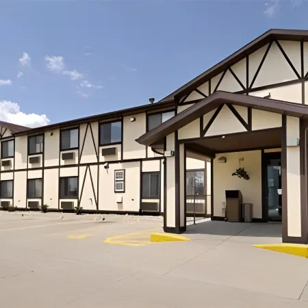 Super 8 by Wyndham Fond du Lac