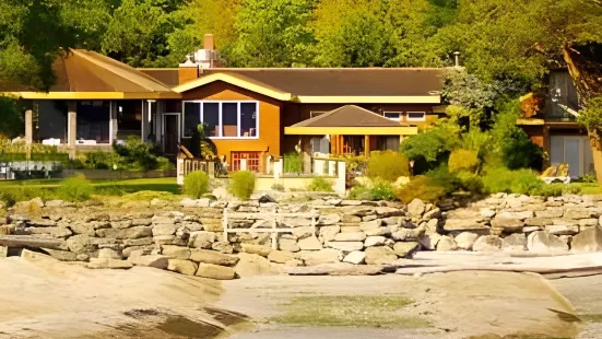 Galiano Oceanfront Inn & Spa