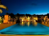 Monn Phu Phrai - Pools