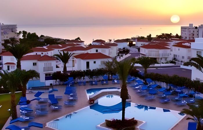 Seagull Hotel Apartments
