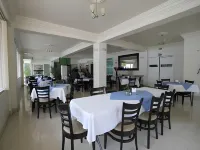 Choco's Hotel