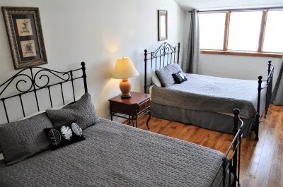 Fox Pine Lodge 4 bed 4 bath FPAF4