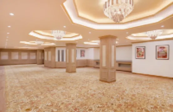 Lemon Tree Hotel Bhopal