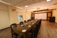 Hotel Sharveen Classic-Inn Hotels in Waluj Bk.