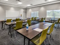Holiday Inn Express & Suites ST. PETERSBURG - MADEIRA BEACH by IHG Hotels near Walter Fuller Complex
