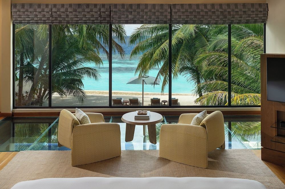 Бунгало на Мальдивах с прозрачным полом бунгало с прозрачным полом