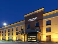 La Quinta Inn & Suites by Wyndham Bel Air/I-95 Exit 77A