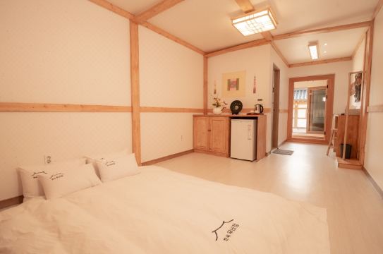 펜션 야외 전경