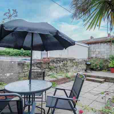 Fleet Street - 2 Bedroom Holiday Home - Swansea Hotel Exterior