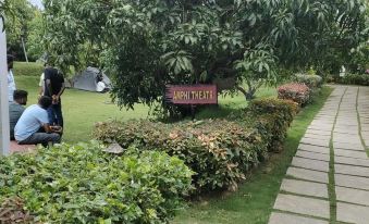 Q Mango Resort
