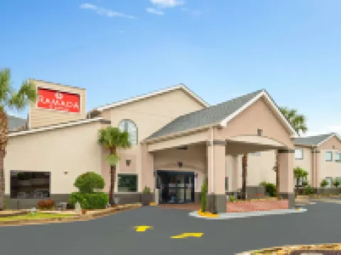 Ramada by Wyndham Locust Grove Hotels in Henry County