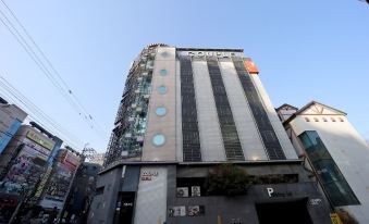 Ulsan Mugeo-Dong Couple