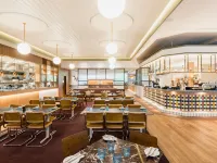 Statesman Hotel Hotels in Phillip