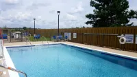 Holiday Inn Express NORTH AUGUSTA - SC by IHG - Swimmingpools