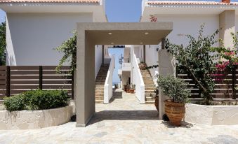 Kasteli Studios & Apartments