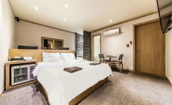 HOTEL DEAN