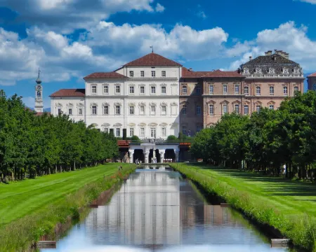 ホテル インディゴ トリノ by IHG トリノのホテル