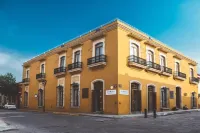 Hotel Parador de Alcalá Hotels in der Nähe von Panteón General