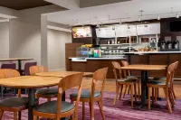 Courtyard Bowling Green Convention Center - Breakfast