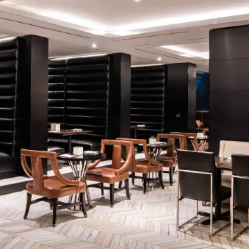 Beverly Hills Marriott Отели рядом с достопримечательностью «Фэрфакс»