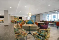 Home2 Suites by Hilton Richmond Hotel a Richmond