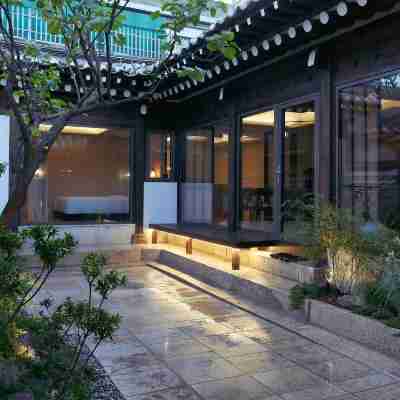 Luxury High-End Bukchon Hanokhotel Nostalgia Hotel Exterior