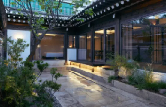 Luxury High-End Bukchon Hanokhotel Nostalgia Hotels in Bukchon Hanok Village