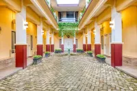 RedDoorz Syariah near Kebon Rojo Park Blitar Hotel di Ngancar