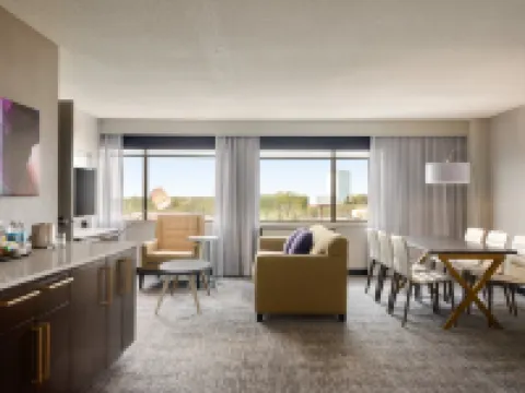 DoubleTree by Hilton St. Paul East Hotels in Saint Paul