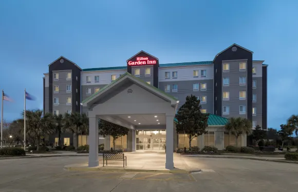 拉斐特肯金多姆希爾頓花園酒店