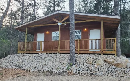 Hogan's Hideout Cottage #7