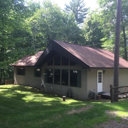 Beautiful Four Bedroom Lake Home In The Heart Of The Northwoods