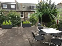 STYLISH APARTMENT WITH PRIVATE ROOF TERRACE 斯托克布里奇住宿飯店