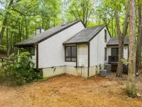Unique and private home in Chapel Hill