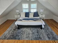 Enchanting West River Retreat 저그 베이 웨트랜즈 보호구역 주변 호텔