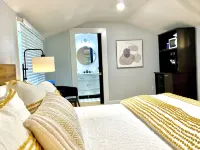 Private cottage located on The Carriage House Inn Estate