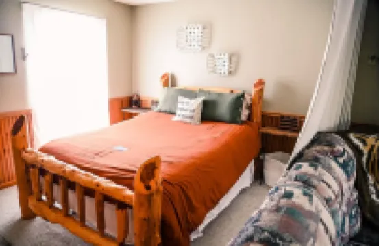 Des Moines River Front Cabin- Fishing/Hunting/Kayaking