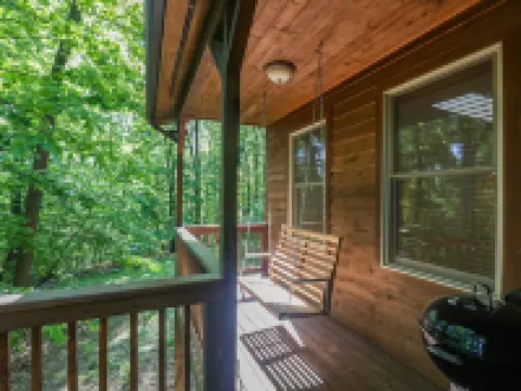 Family Reunion Escape: Warm 3Br Chalet