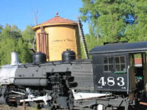 Downtown Main St.  Views of the Cumbres pass. Walk to the train, shops & dining. Hotels in Chama