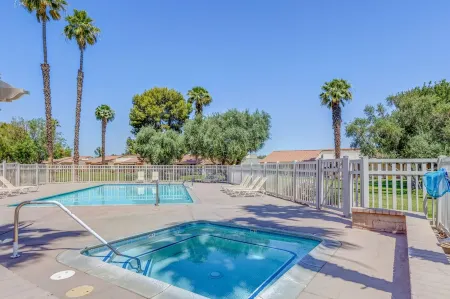 Two King 👑 Suites,🌴Cozy Palm Desert Home Getaway ❤ 2 Great for Extended Stays!