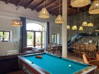 Maison Bord du Canal du Midi Piscine Hotels in Homps