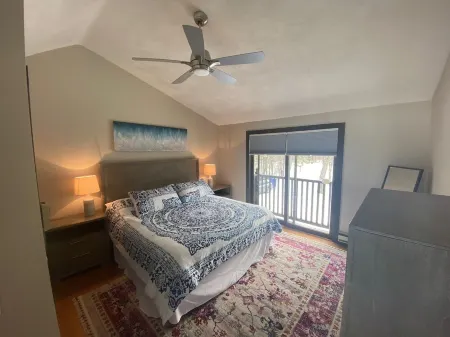 Lake & Mountain Retreat - Summer Adventures & Winter Escape