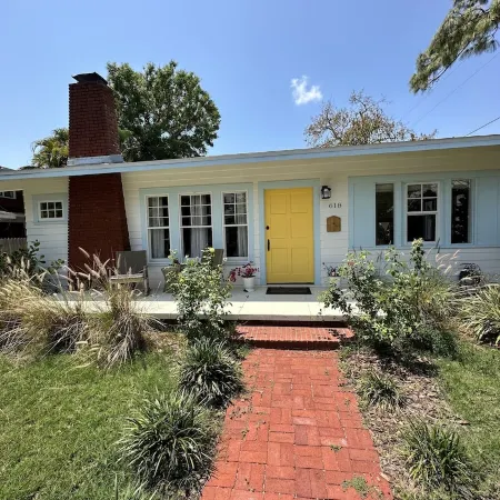 Gracie's Cottage 15 min to Beach