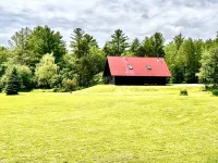 Stay near Jay Peak at your own private cabin with 18 brookside acres!