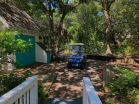 Beautiful quiet home on Bald Head Island - short walk to beach